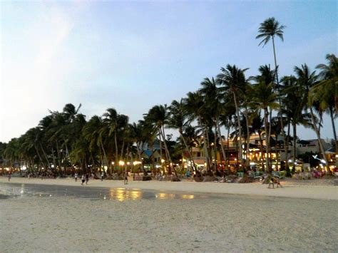 The Sun Villa Resort and Spa Beachfront .